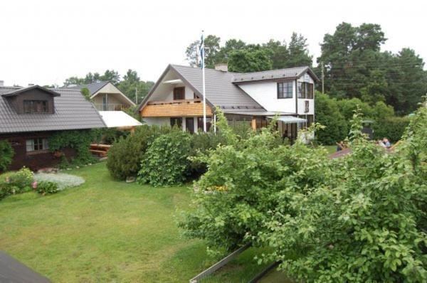 Bed and Breakfast Laane Pansion Кясму Экстерьер фото